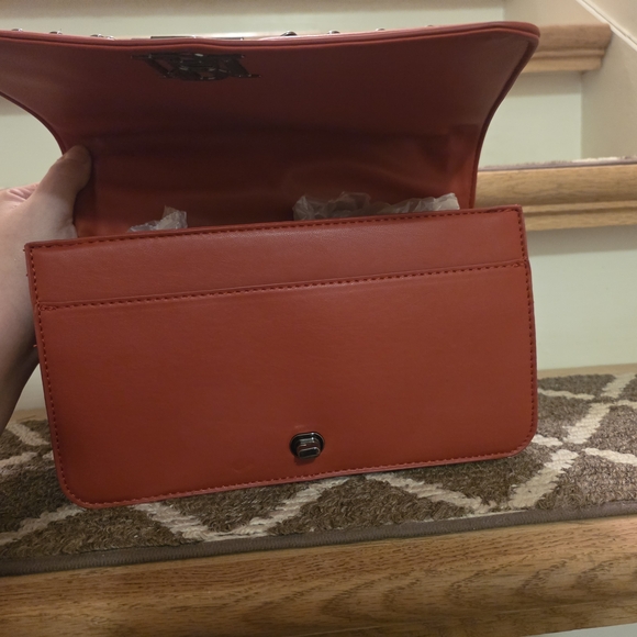 NWT Badgley Mischka Quilted Red Crossbody Bag - Picture 9 of 9